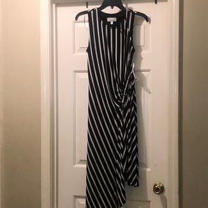 Signature Dress Size Medium